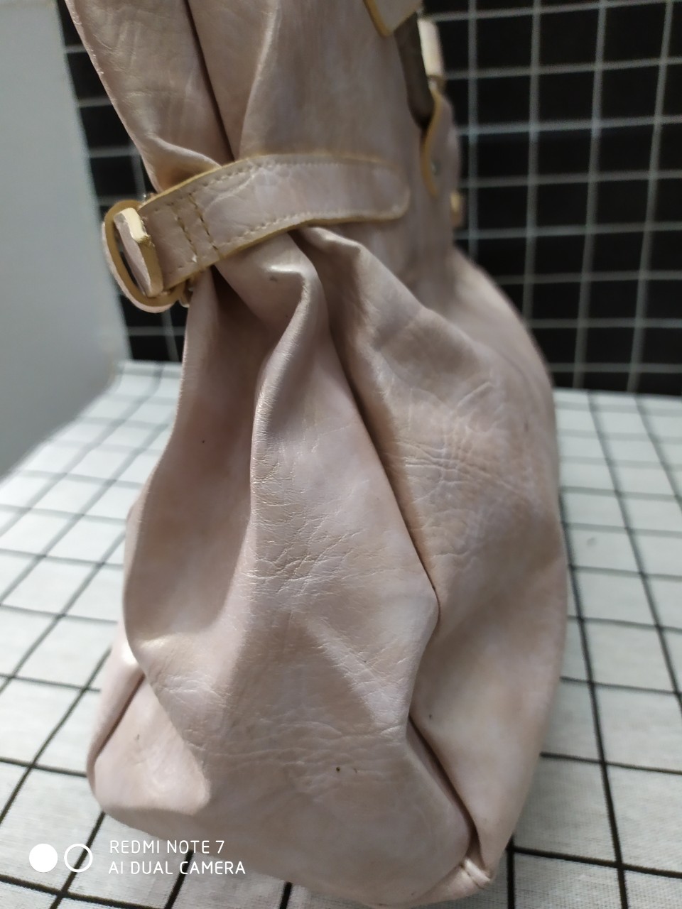 Túi da màu hồng phấn secondhand, hàng si