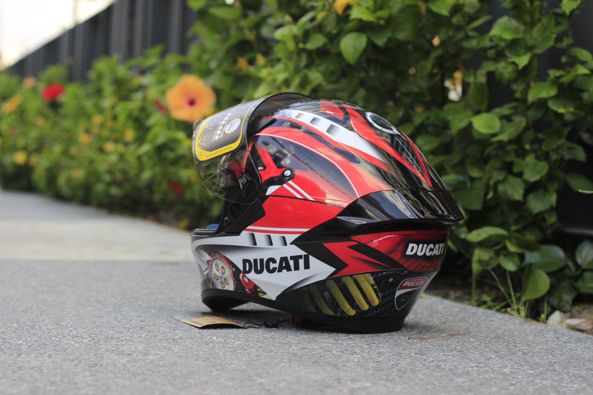 Nón Fullface ROYAL M138B 1 Kính Lên Tem DUCATI