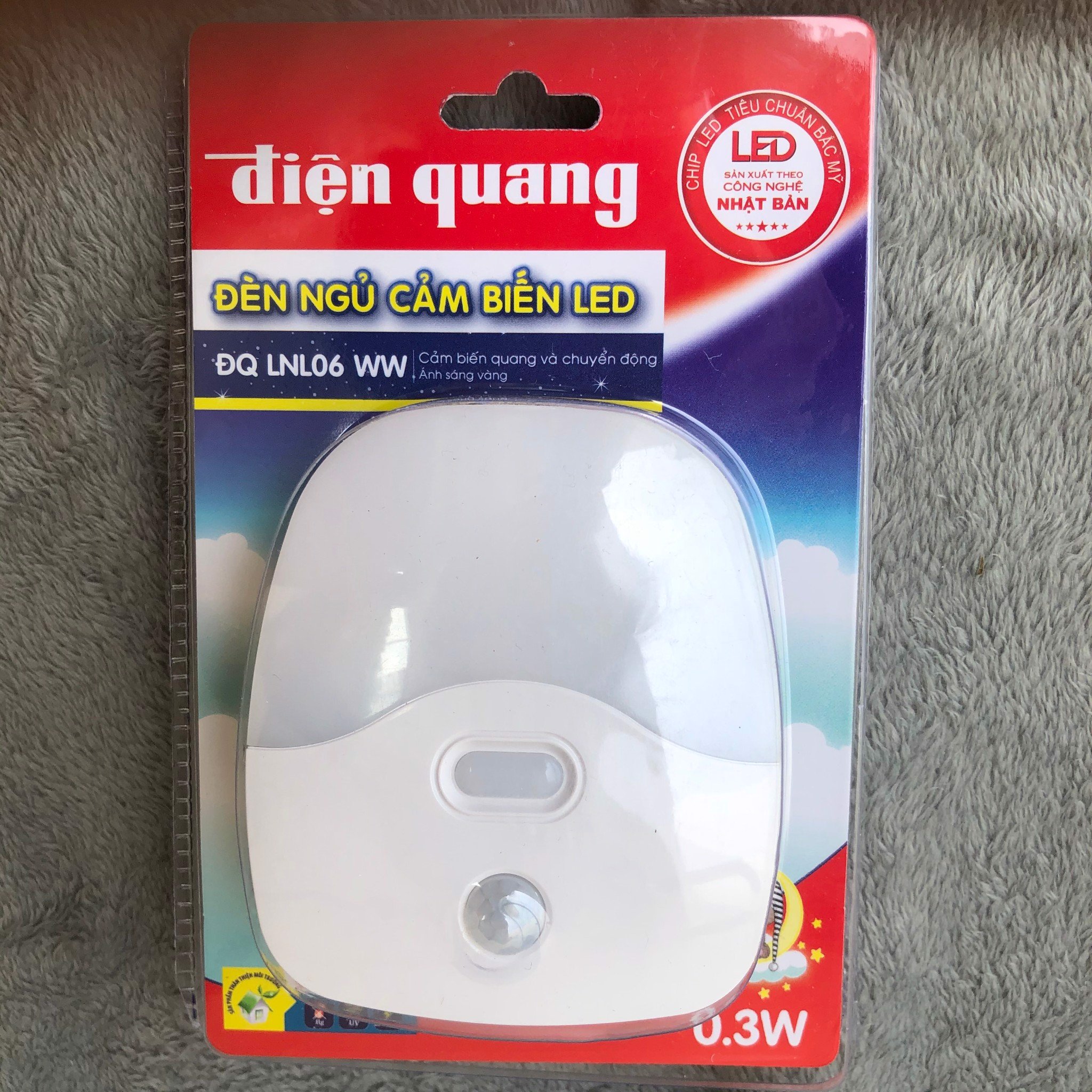 Đèn ngủ cảm biến LED Điện Quang LNL06 ( Cảm biến quang và chuyển động, ánh sáng vàng )