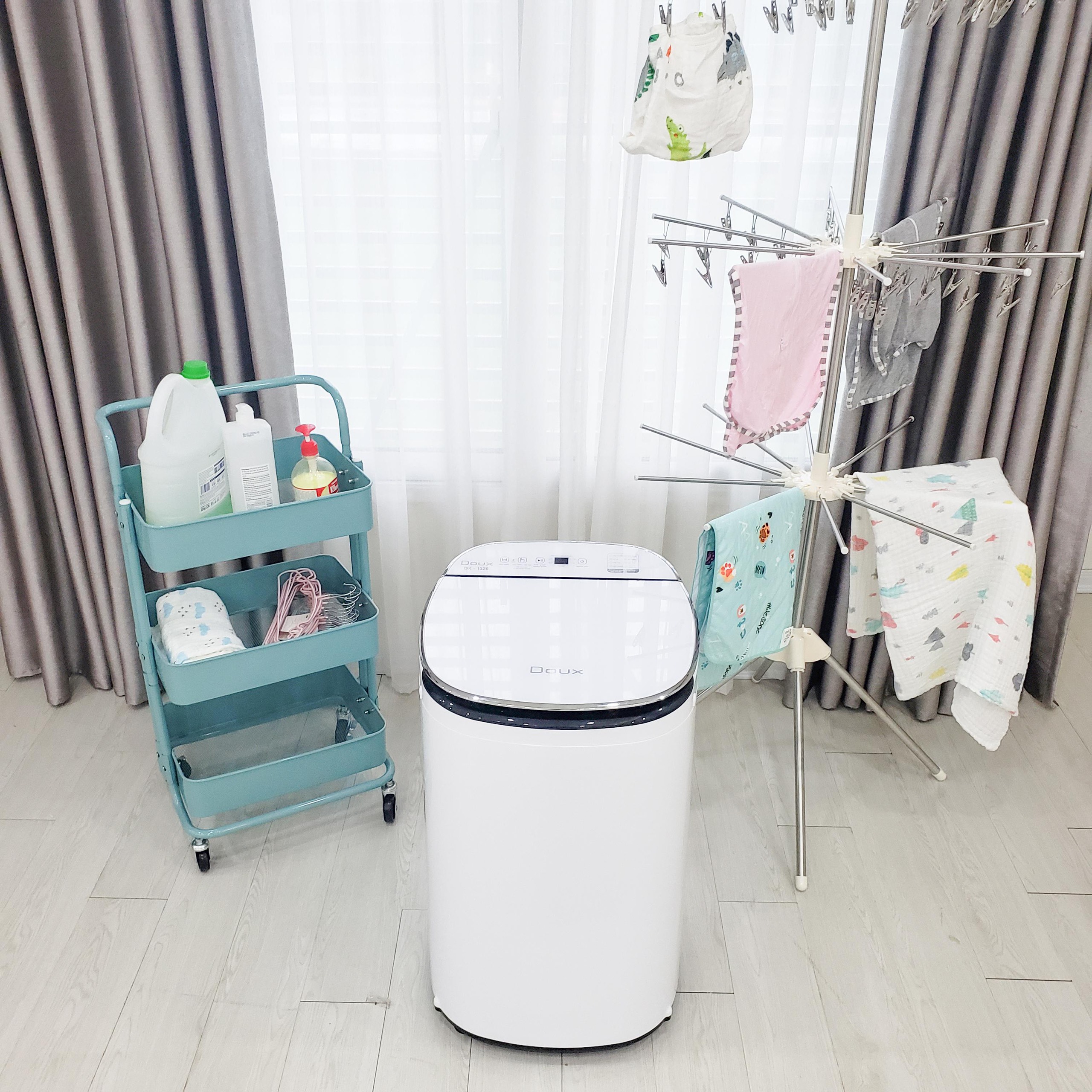 Máy giặt Mini tự động DOUX BẢN LUX, có đèn diệt khuẩn UV, có tính năng giặt đồ cho em bé tối ưu