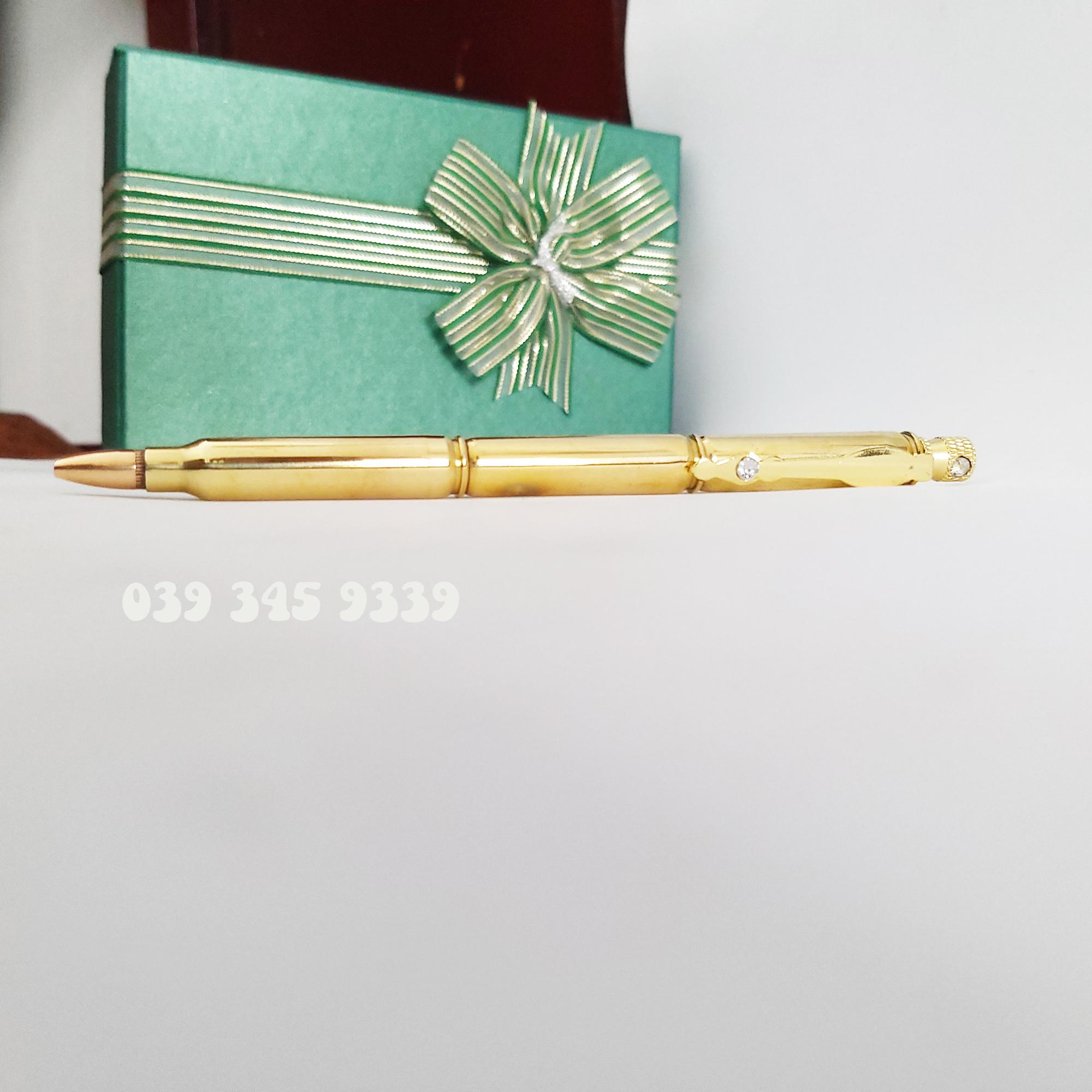 Pen by cartouches