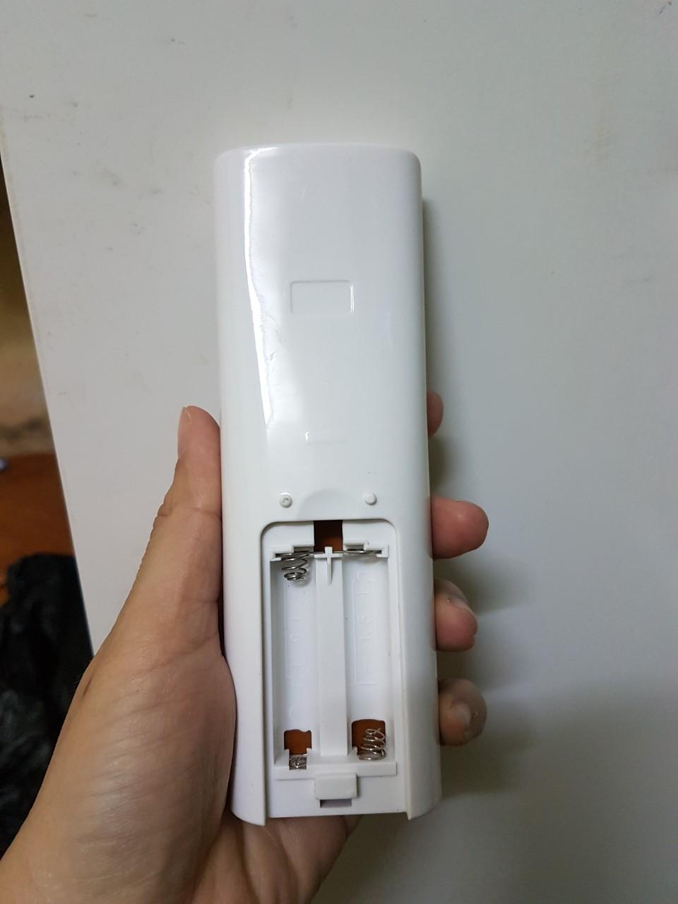 Điều khiển điều hòa LG vuông dài (chức năng đuổi muỗi)