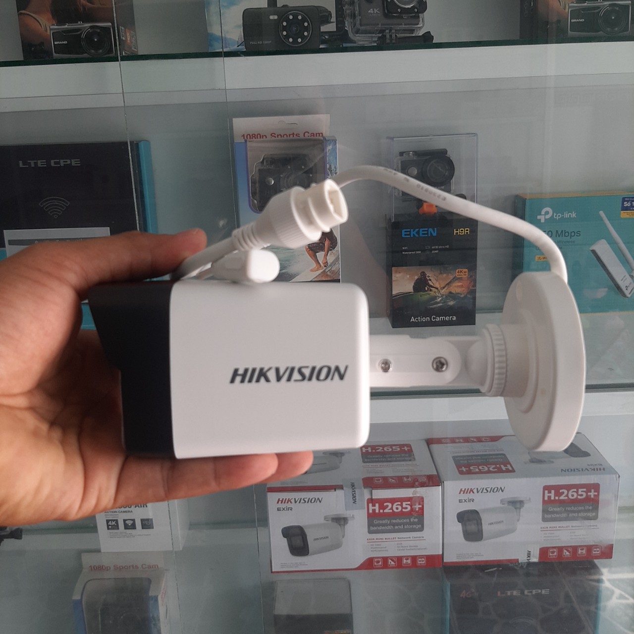 Camera giám sát Hikvision DS-2CD1023G0E-I(L)