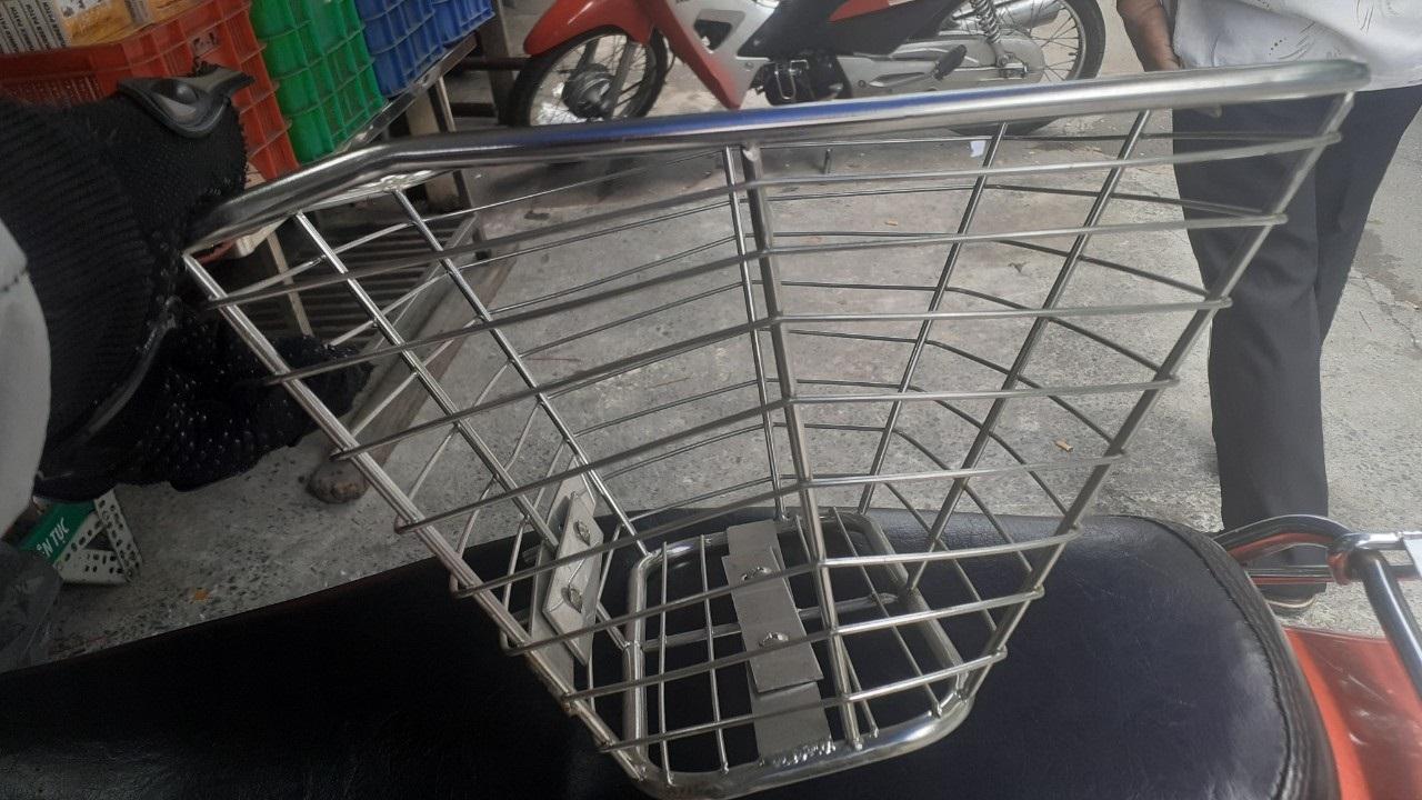 [HCM]Giỏ Inox Xe Máy