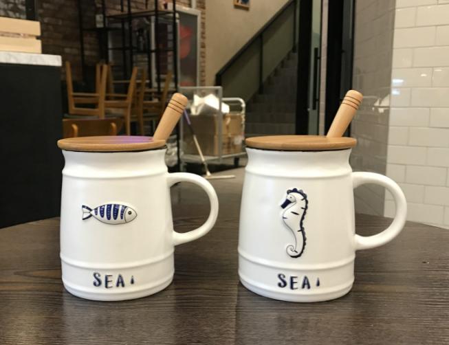 Ly sứ dập nổi Hippocampus