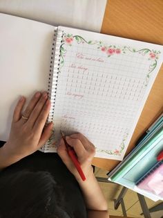Nhật kí luyện chữ đẹp Ánh Dương