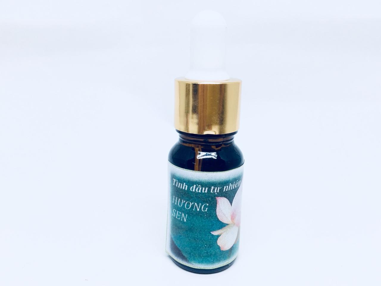 Tinh dầu treo xe hương Sen.
