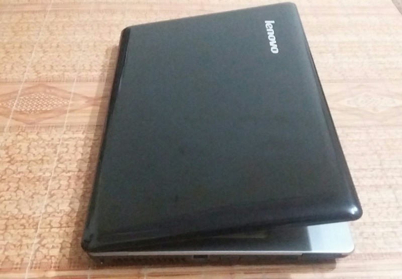 Bảng giá Laptop Lenovo Ideapad Z460 /  Core i3 M350 2.27Ghz / Ram 4G / Ổ cứng HDD 500G / Màn hình 14 inch HD / Windows 10 (Tặng kèm cặp + chuột không dây + lót chuột) Phong Vũ