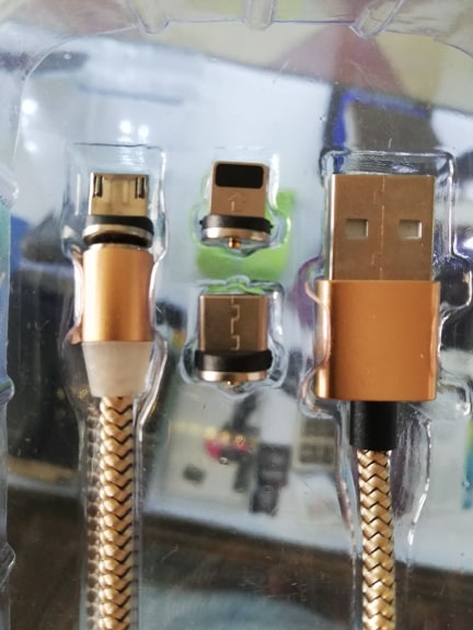 Cáp xạc đa năng nam châm hút 3 đầu