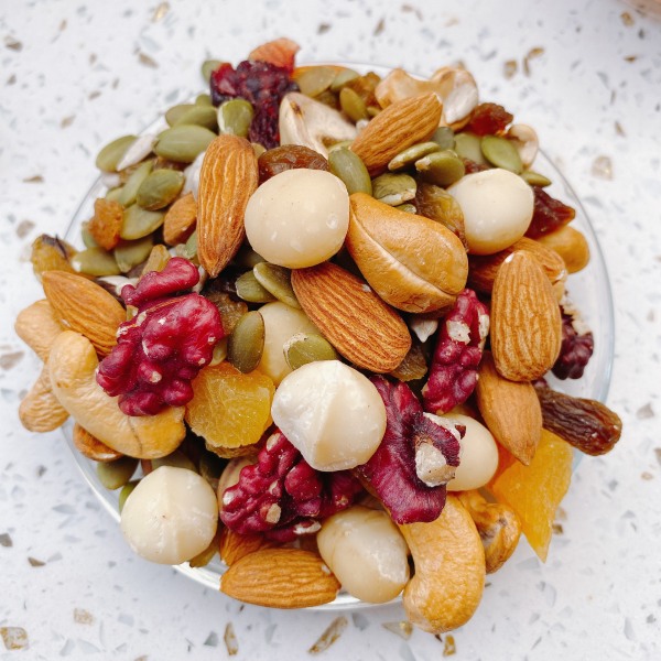 [Ăn kiêng + Giảm cân] Ngũ cốc dinh dưỡng GRANOLA 9 loại hạt cao cấp ăn kiêng, giảm cân