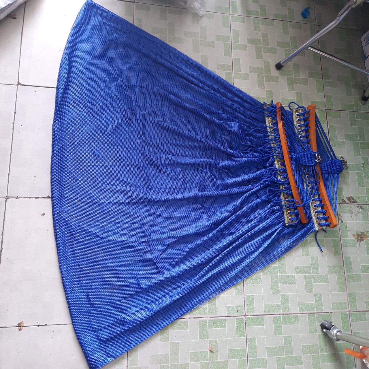 [HCM]Võng lưới cán gỗ loại lớn