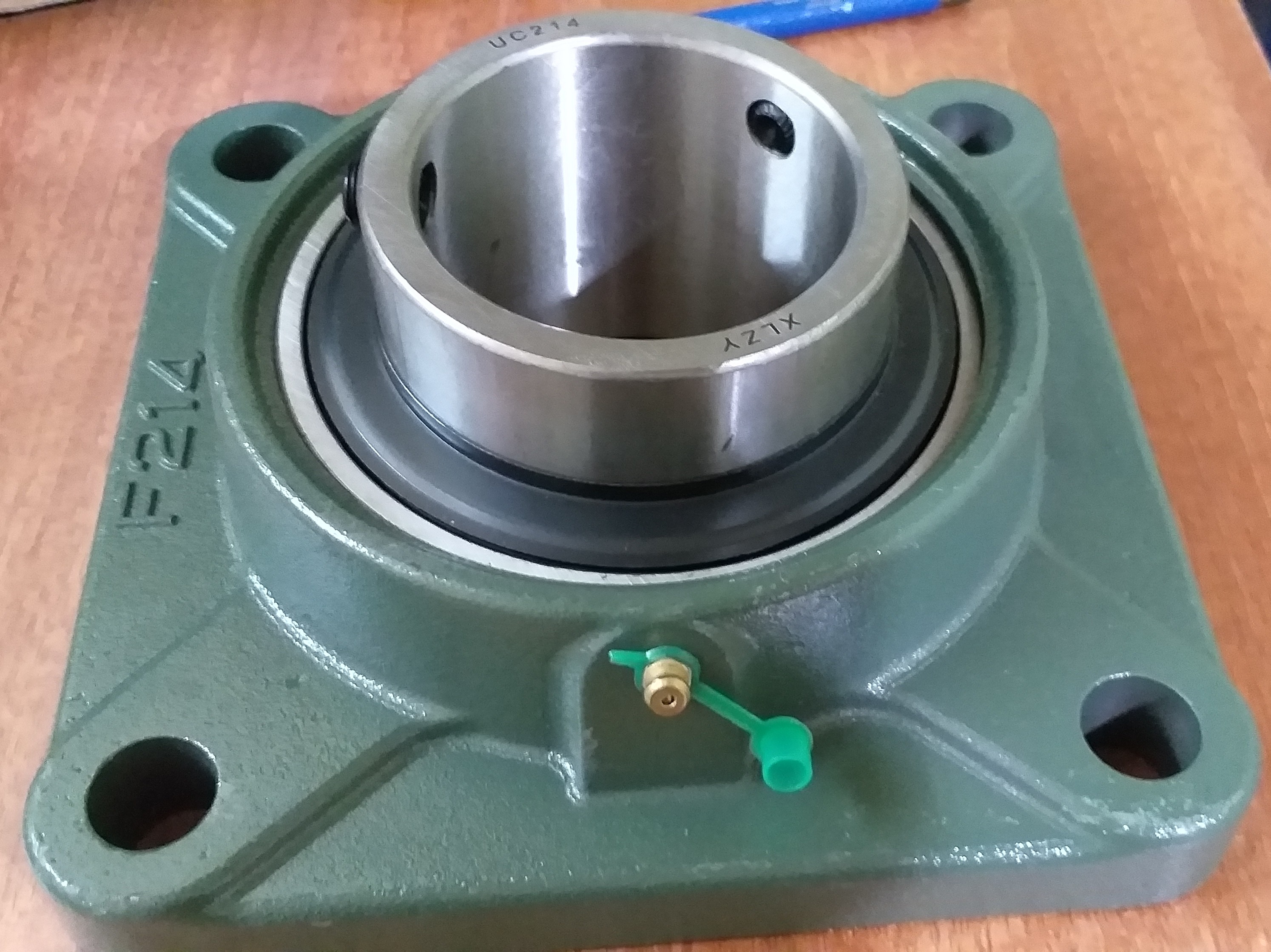 Gối đỡ vòng bi UCF205 - Trục Ø25