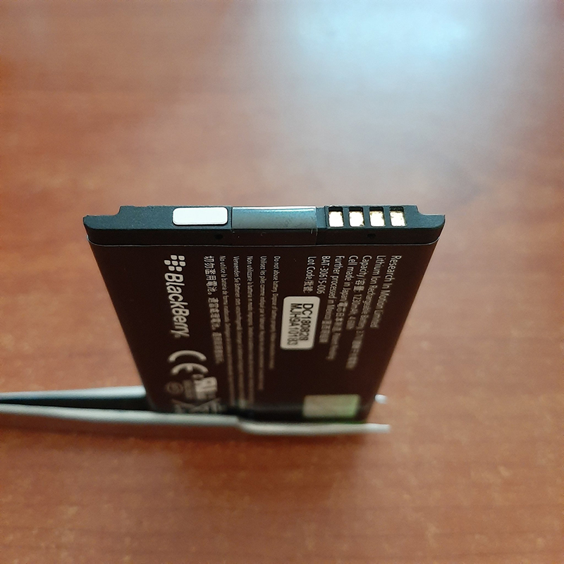 Pin điện thoại Blackberry 9380 Zin