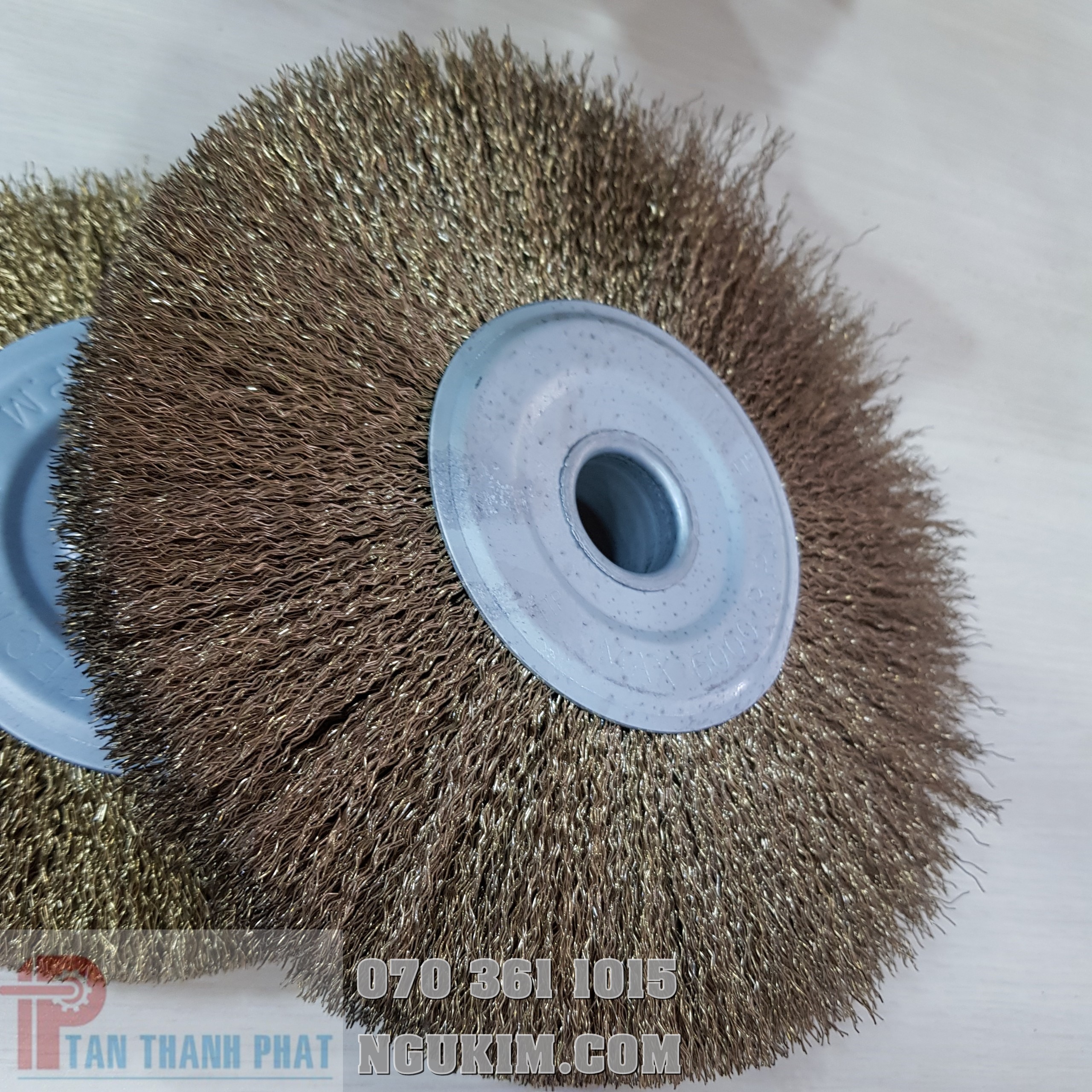Bánh cước vàng TÂN THÀNH PHÁT phi 200*20*0.3*25.4mm