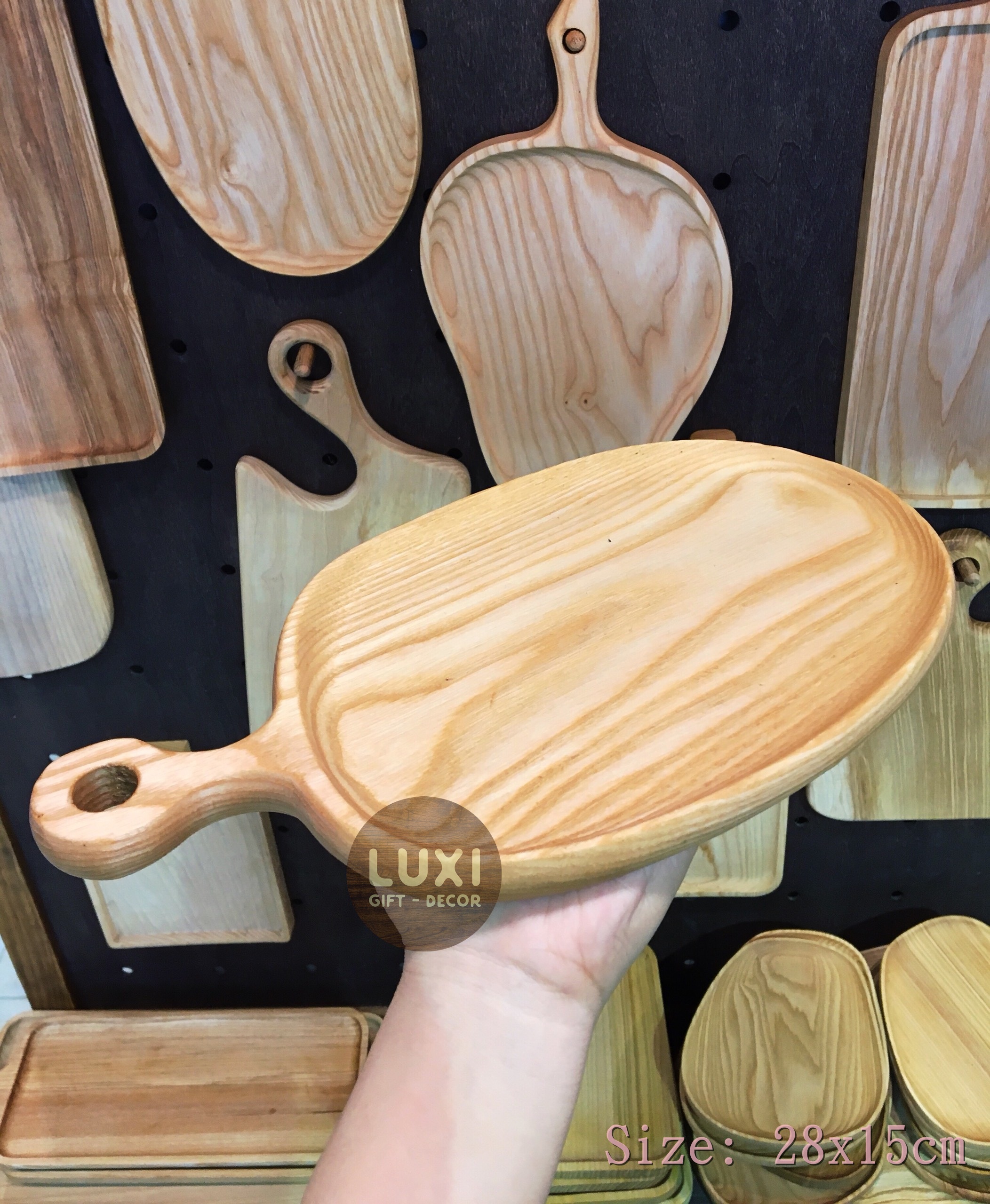 Khay - Thớt gỗ lệch có tay cầm decor 28 (KT: 28x15cm)