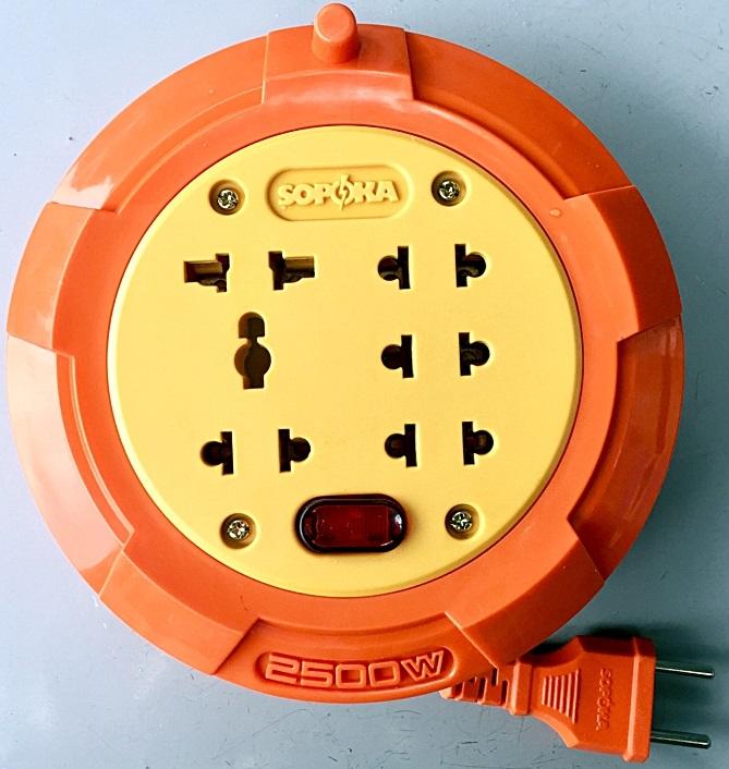 Ổ cắm quay tròn đa năng 9,5 mét 2500W R95 Sopoka