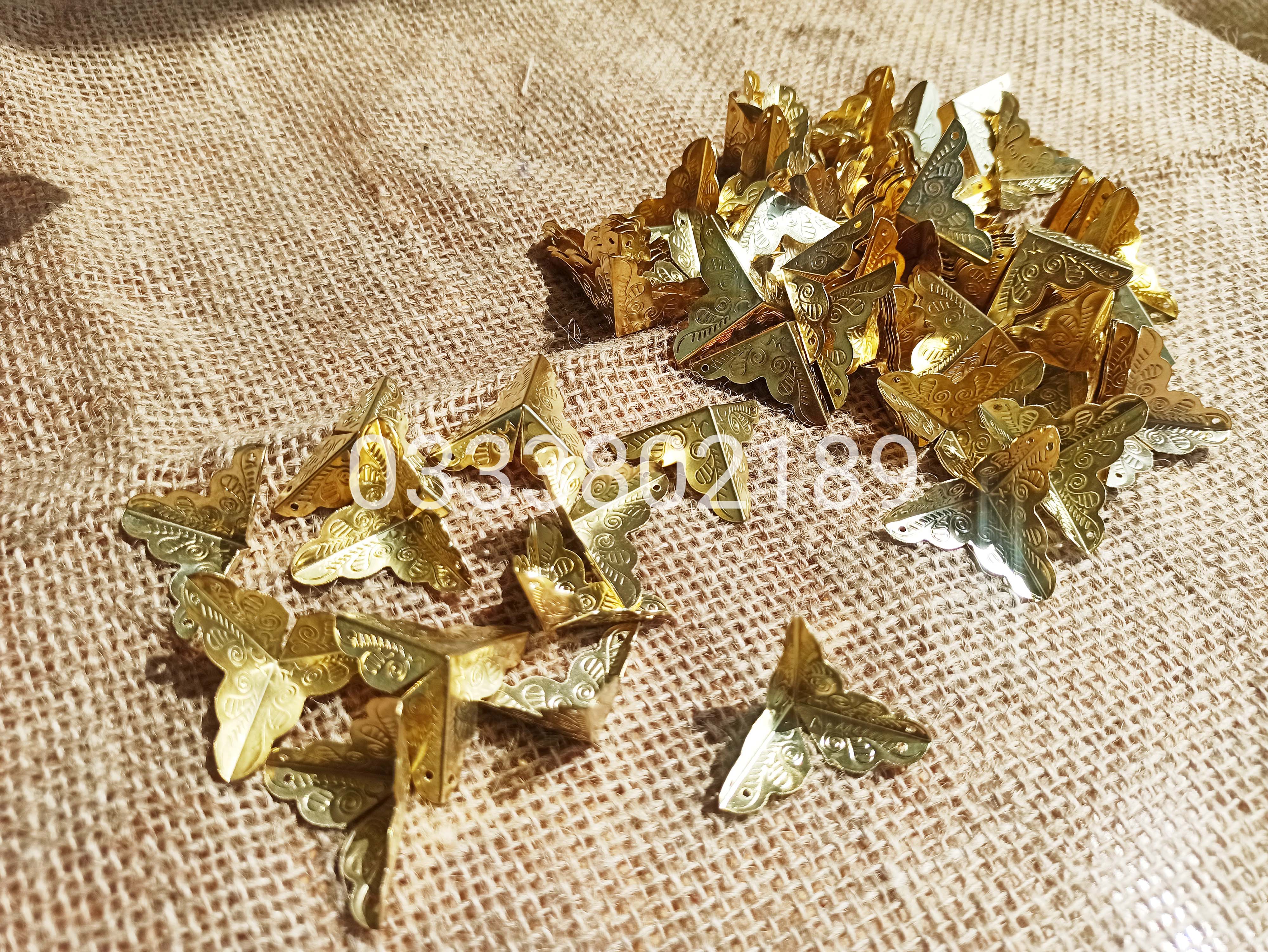 [HCM]kèm đinh. ốp góc hộp vuông 25mm (8 cái)