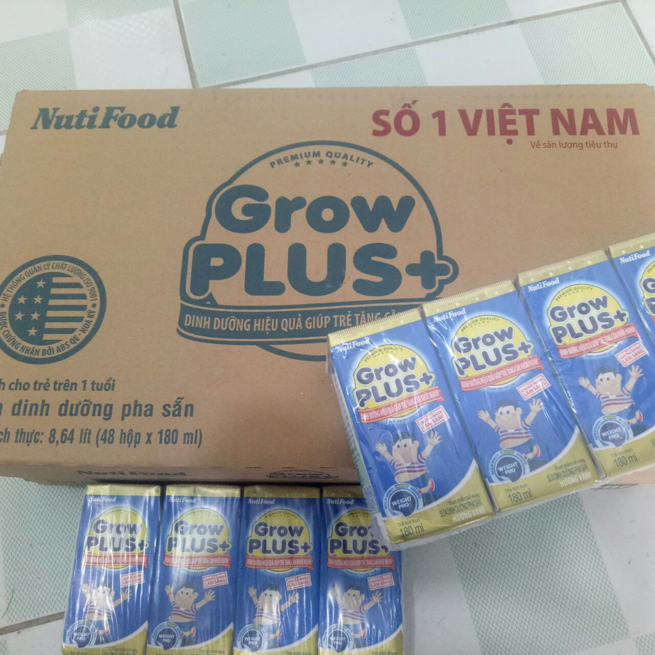 Sữa Bột Pha Sẵn Nutifood Grow Plus+(mau Xanh) 180Ml -  Thùng 48 hop