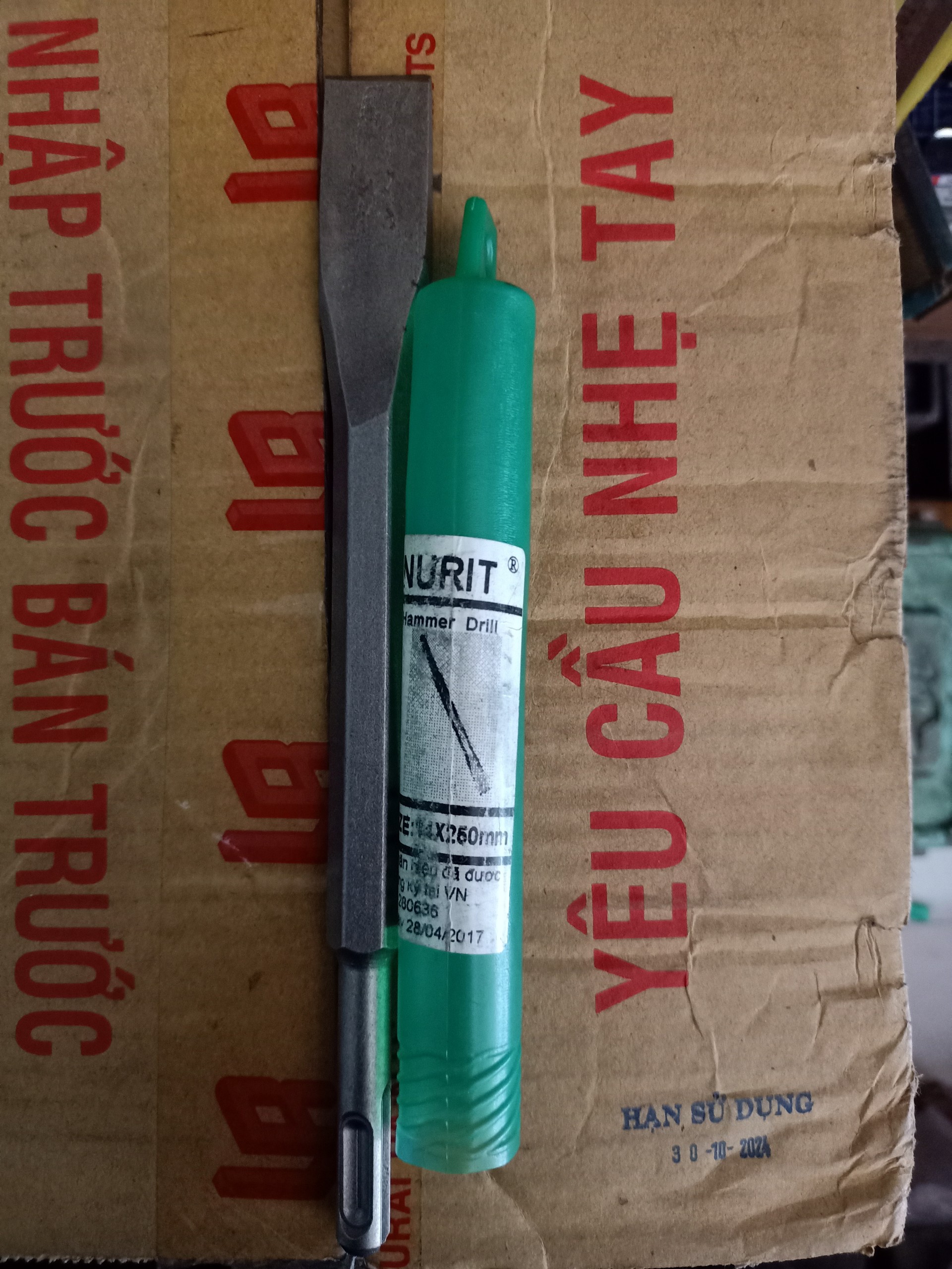 Mũi đục bê tông nhọn, dẹp 14 x 260mm