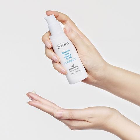 Kem chống nắng hóa học UV defense me. Blue ray Sun gel SPF 50+ PA++++