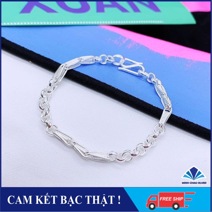 Lắc bạc cho bé trai