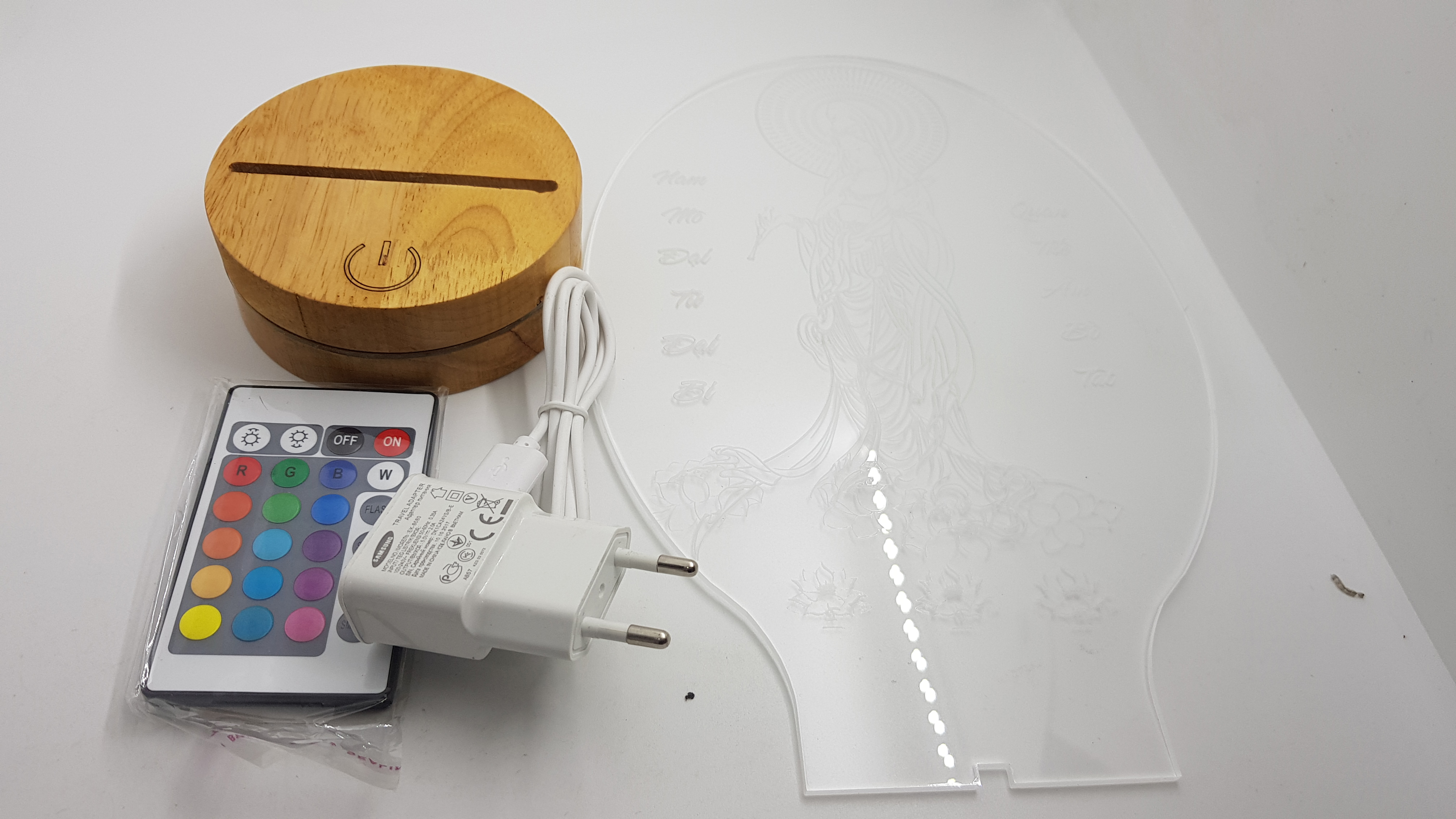 Đèn Led 3D Hình Phật Quan Âm