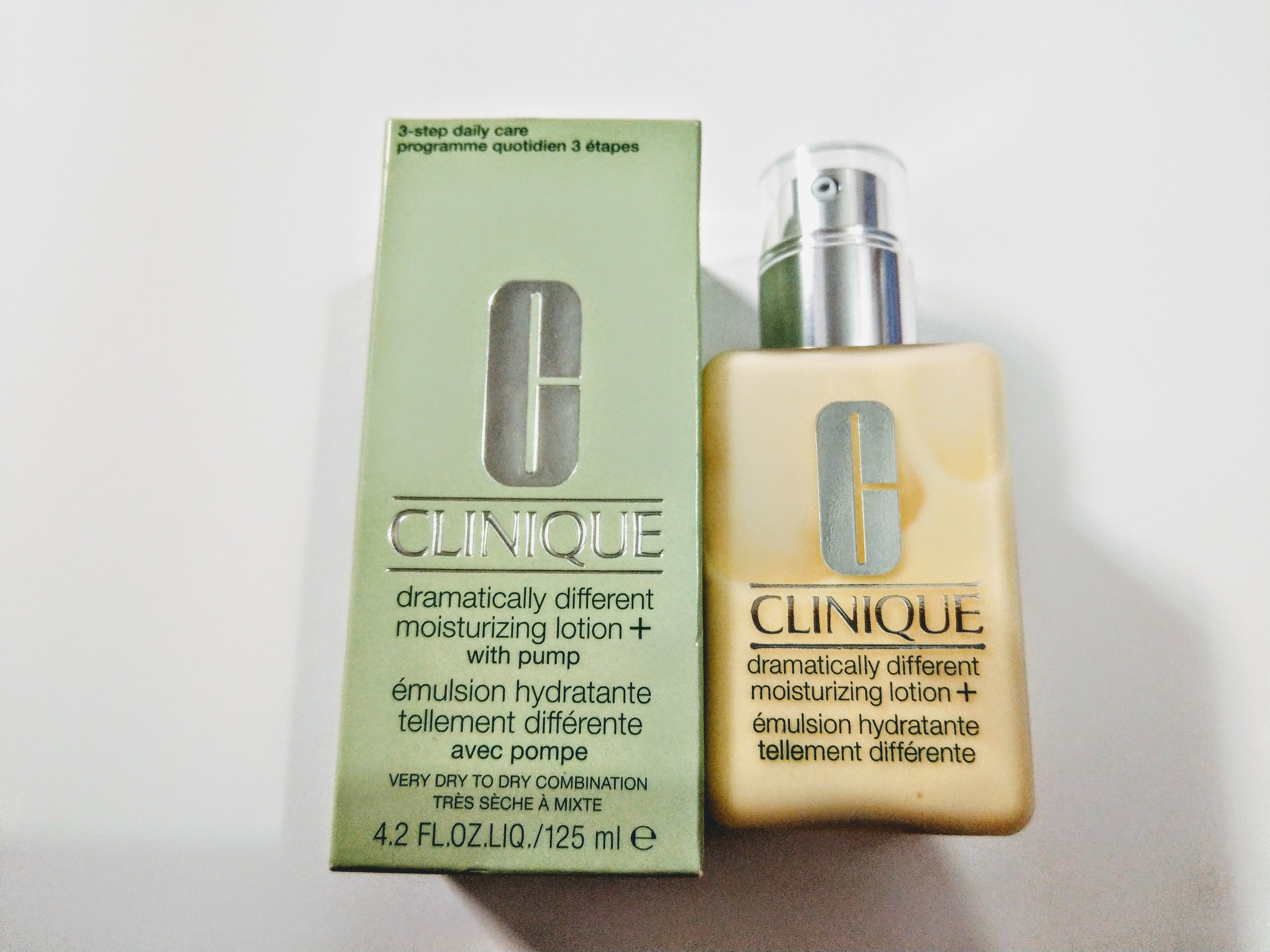 Kem dưỡng ẩm Clinique dramatically different moisturizing lotion+ 125ml