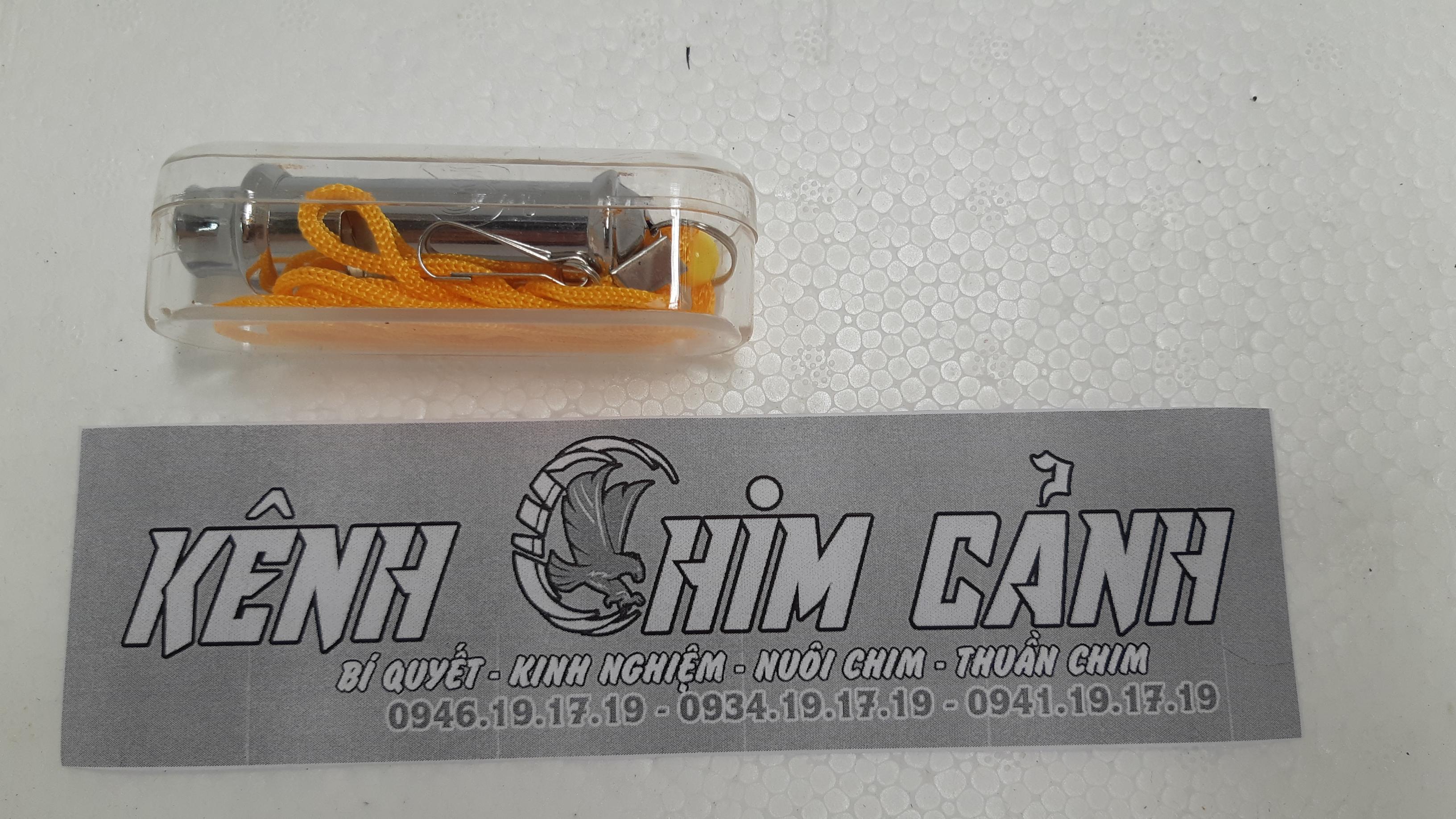 còi huấn luyện chim săn mồi s2
