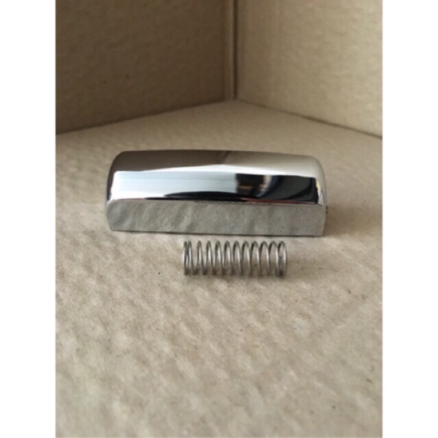 Lẫy khoá nắp gài linh kiện thay thế nồi cơm điện tử Toshiba Rc-18NMF hoặc Rc-10NMF, cam kết sản phẩm đúng mô tả, chất lượng đảm bảo