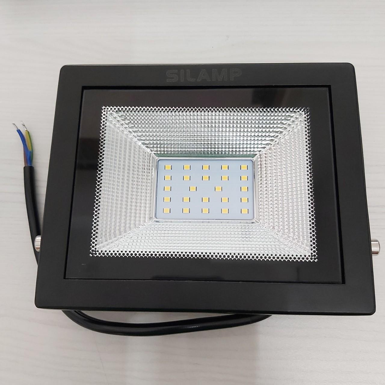 Đèn led pha 20w vỏ đen