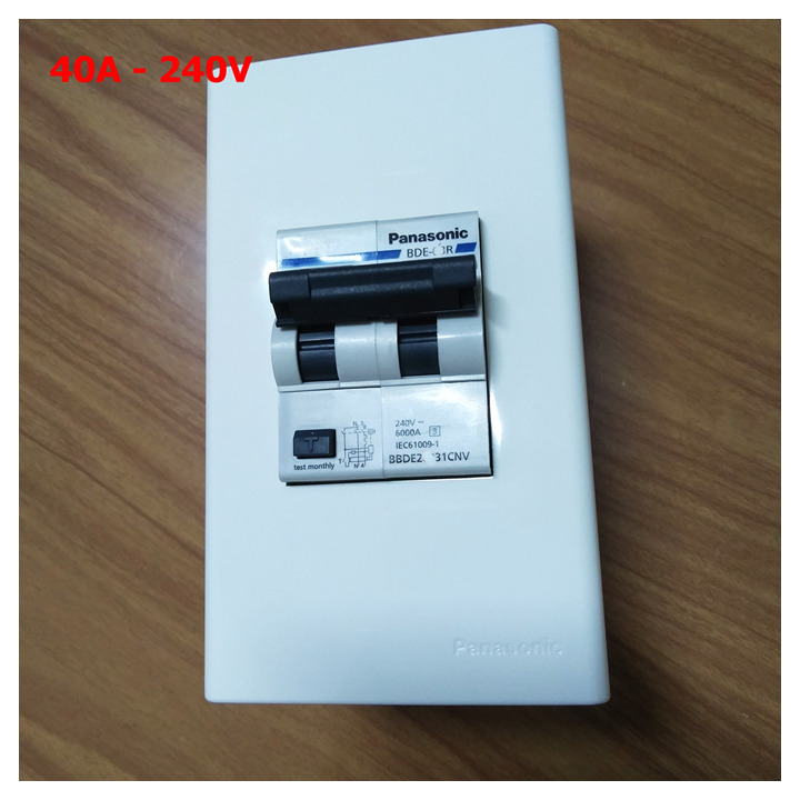 Aptomat chống giật Pânsonic 2P 40A/30mA 6kA 240VAC với mặt, đế cầu dao