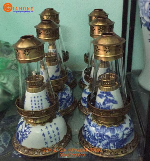 Đèn dầu thờ gốm sứ Gia Hưng Bát Tràng
