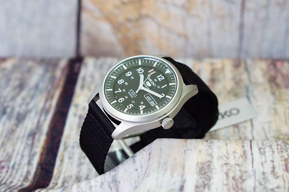 Đồng hồ nam Seiko 5 SNZG15K1 ( màu đen)