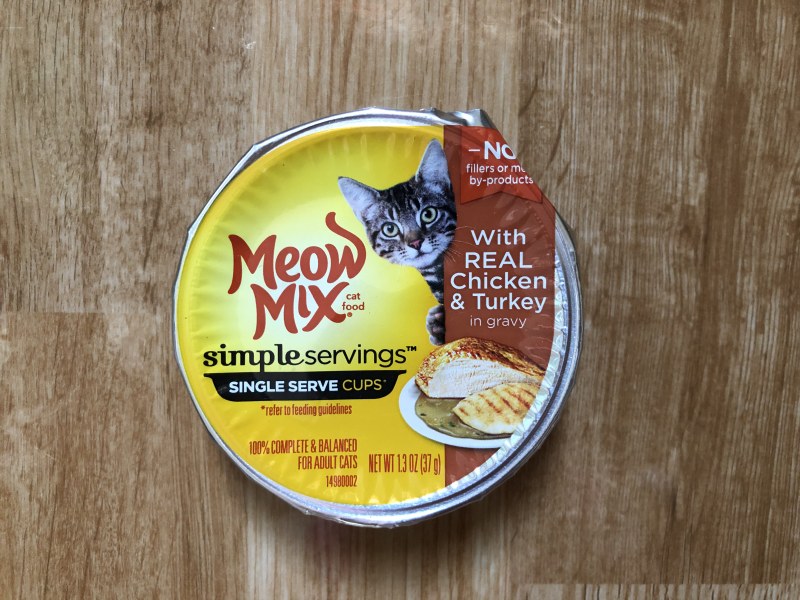 Meow mix Chicken and Turkey in savory sauce