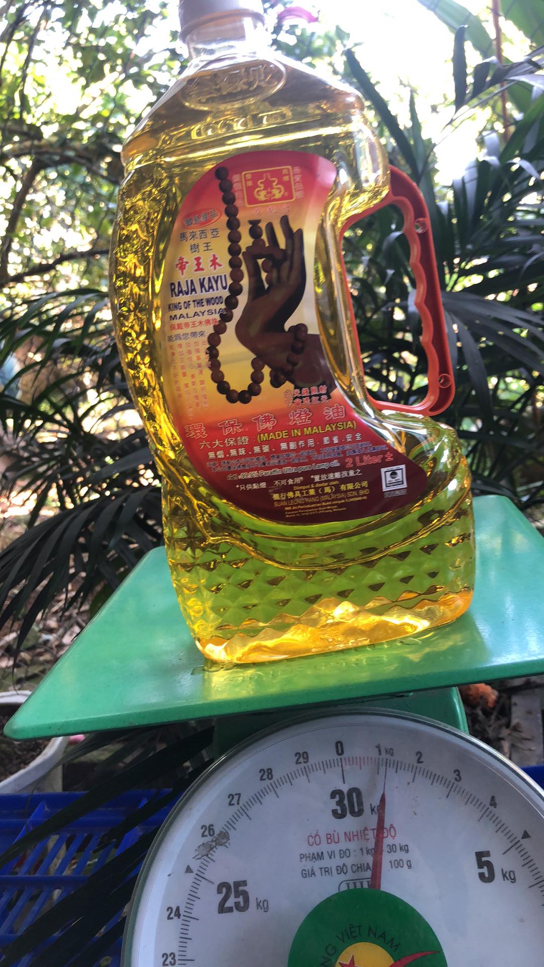 dầu thắp đèn cát tường