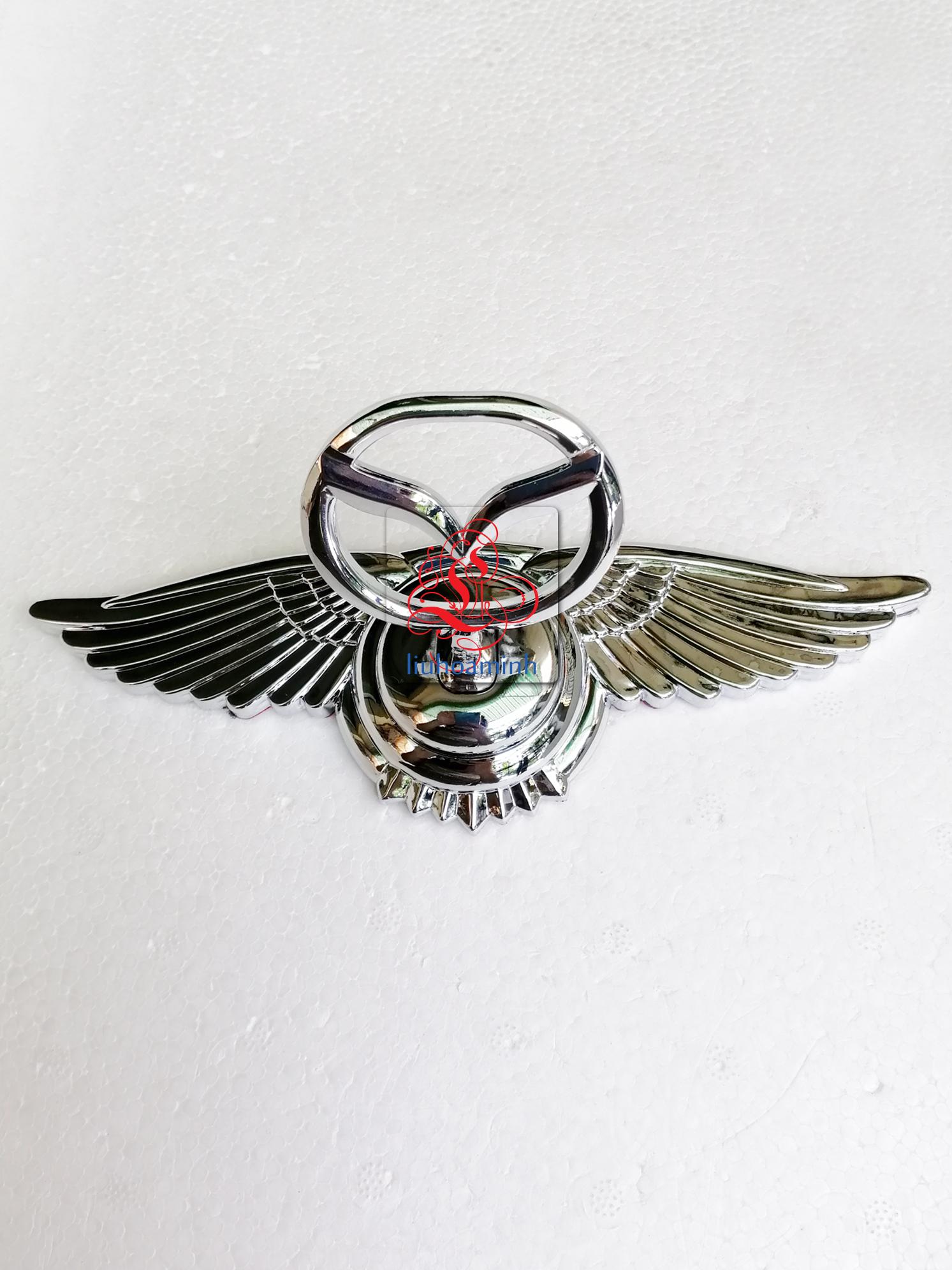 Logo cánh chim 3D Mazda (đứng)