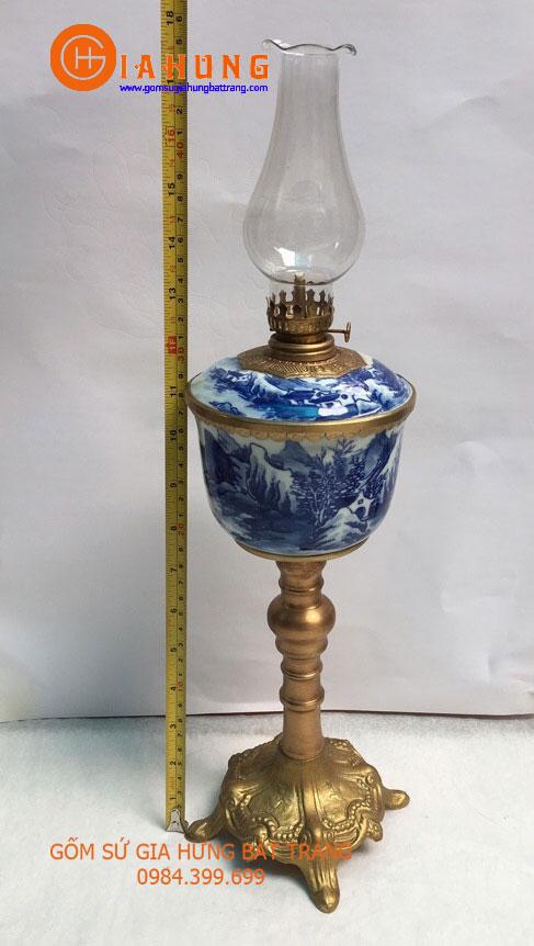 Đèn dầu thờ chân đồng Gốm sứ Gia Hưng Bát Tràng