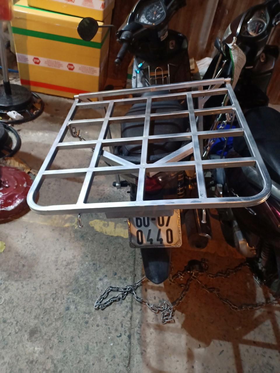 Giá chở hàng XE SỐ 68x72cm