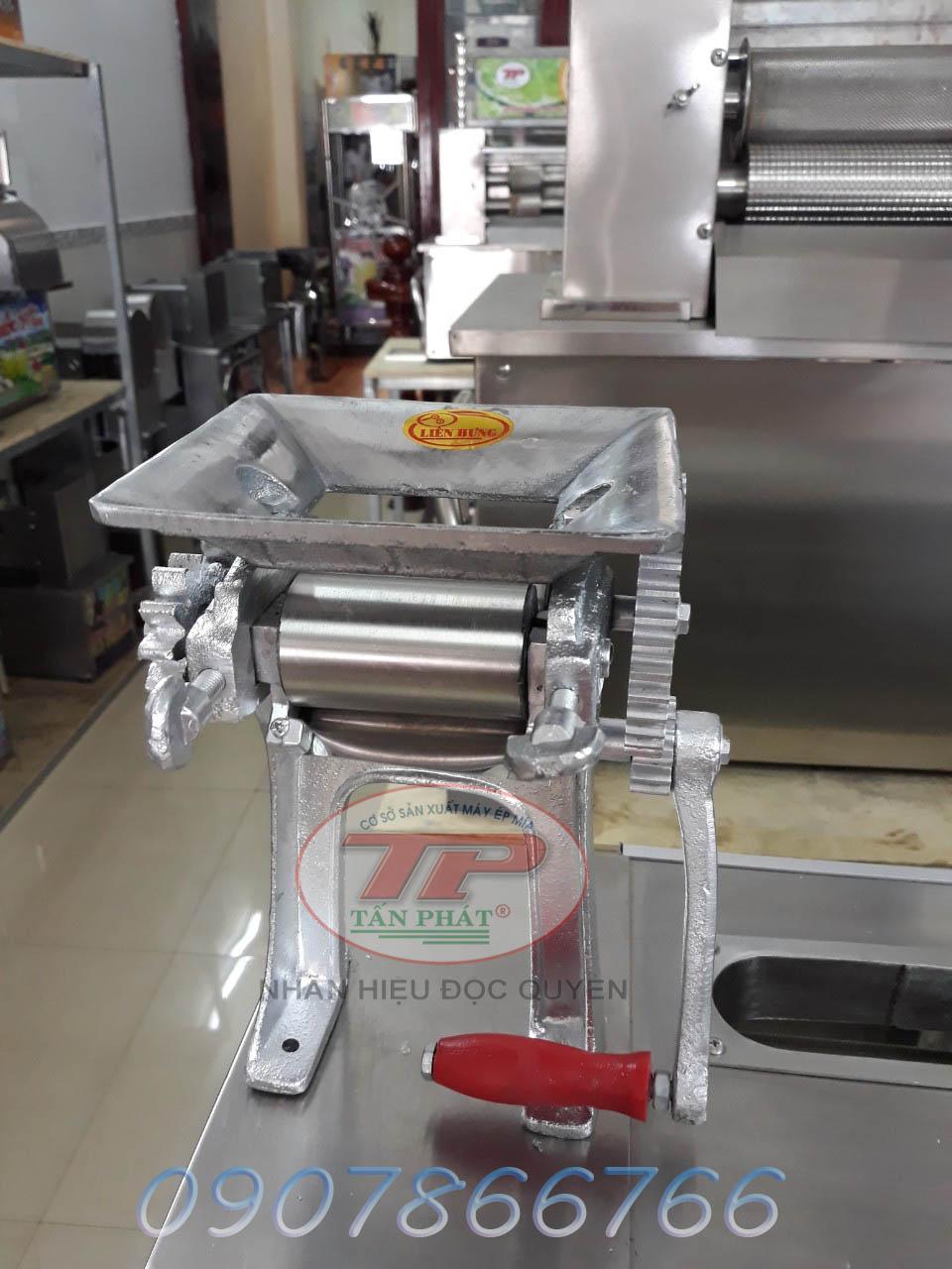 Máy cán khô mực bằng tay