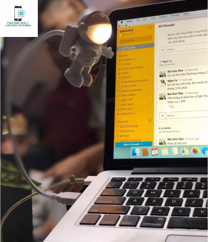 Online Mall - Đèn bàn phím phi hành gia Astronaut Lamp