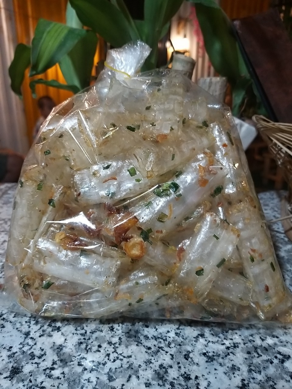 BÁNH TRÁNG HÀNH PHI CUỐN SẴN
