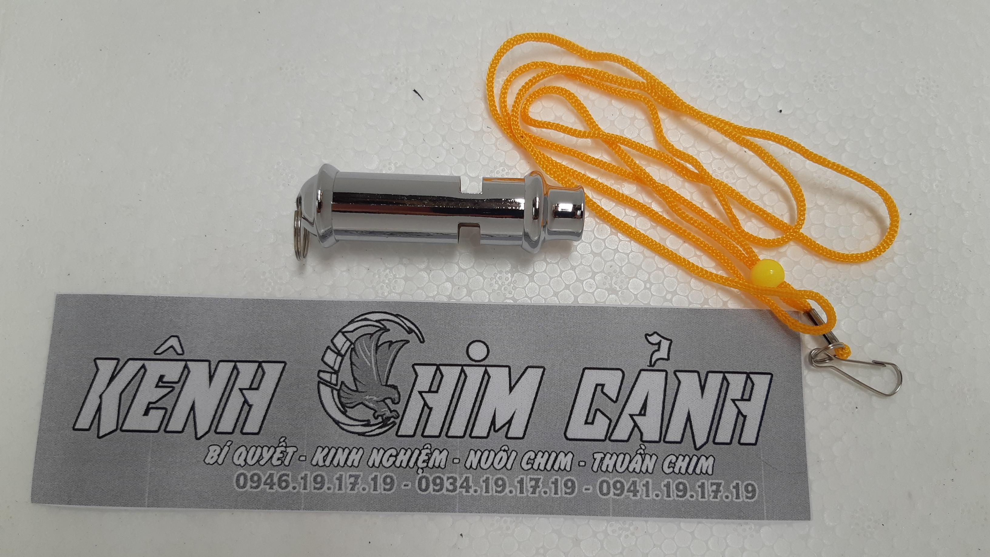 còi huấn luyện chim săn mồi s2