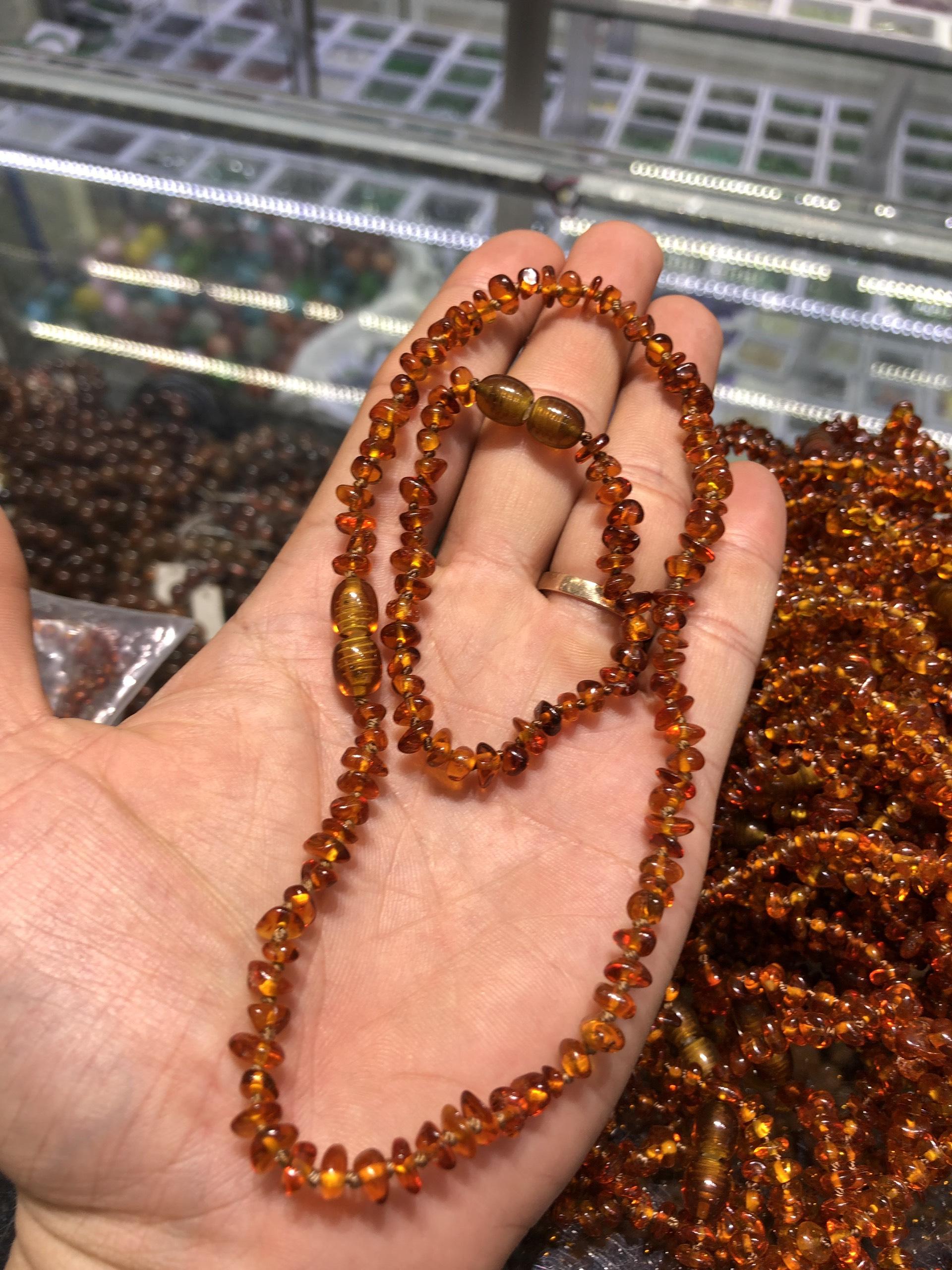 [FreeshipMAX] bộ hổ phách em bé vòng tay +vòng cổ màu nâu