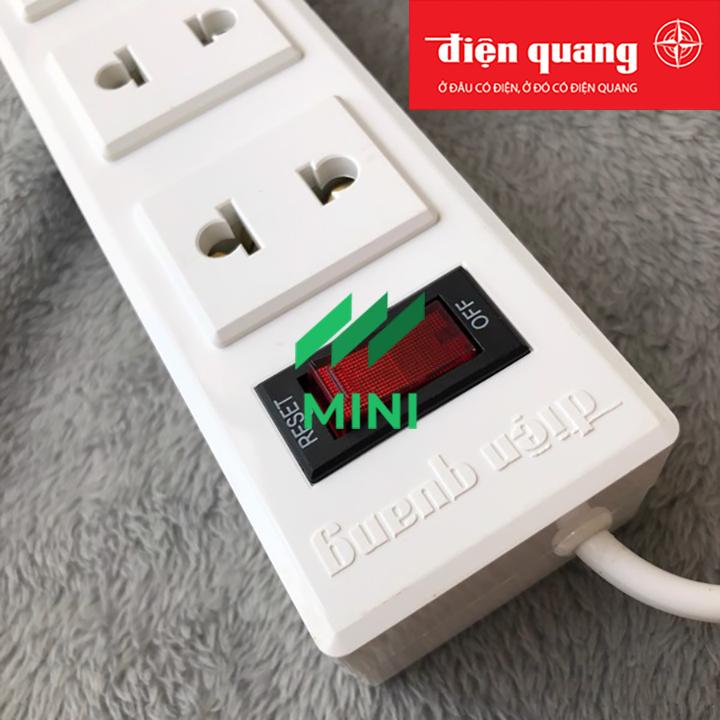 Ổ cắm Điện Quang 001A-01 (6 lỗ 2 chấu)