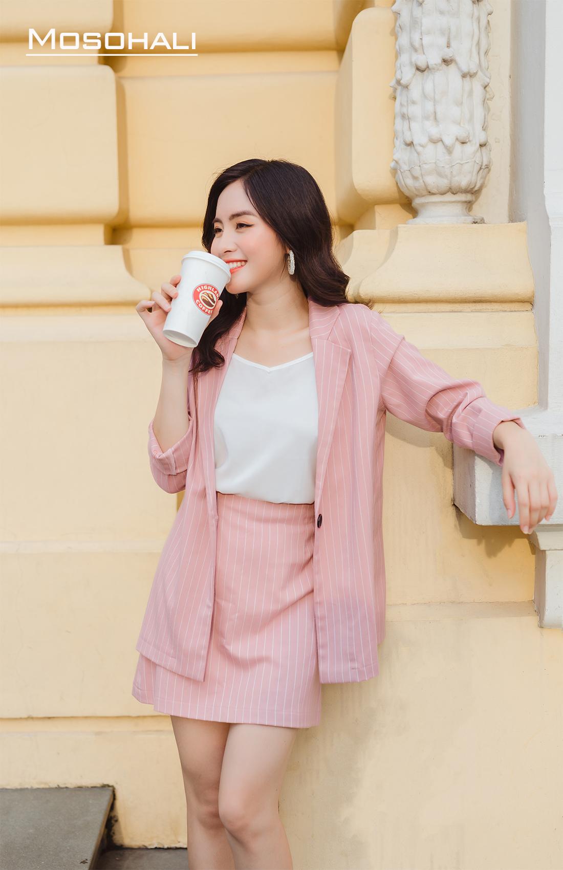 Set áo phông trắng mix chân váy hồng ngắn cho nữ SETN513 - Bộ trang phục |  ThờiTrangNữ.vn