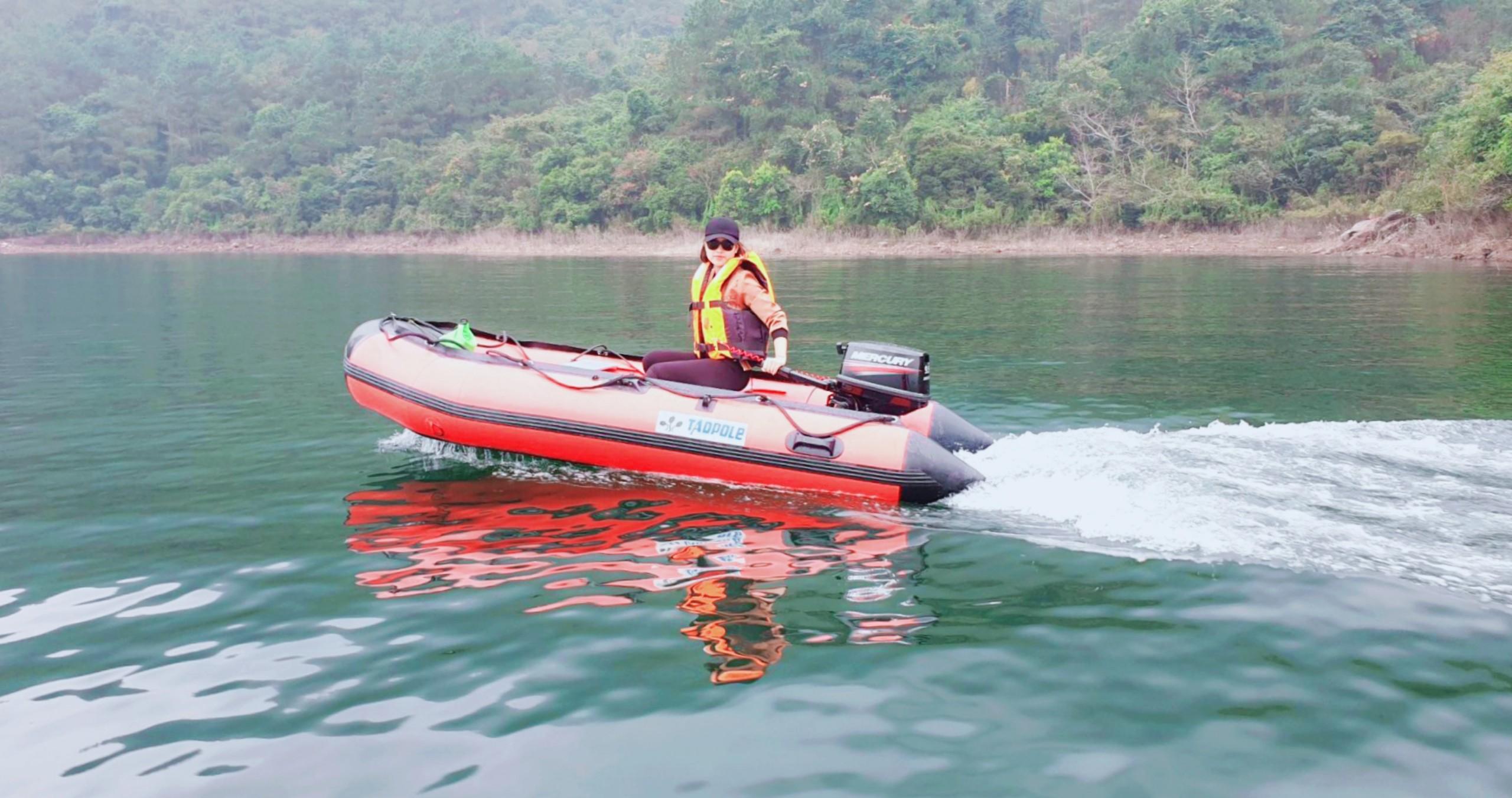 Máy thủy Mercury 9.9Hp bản nhẹ 26kg