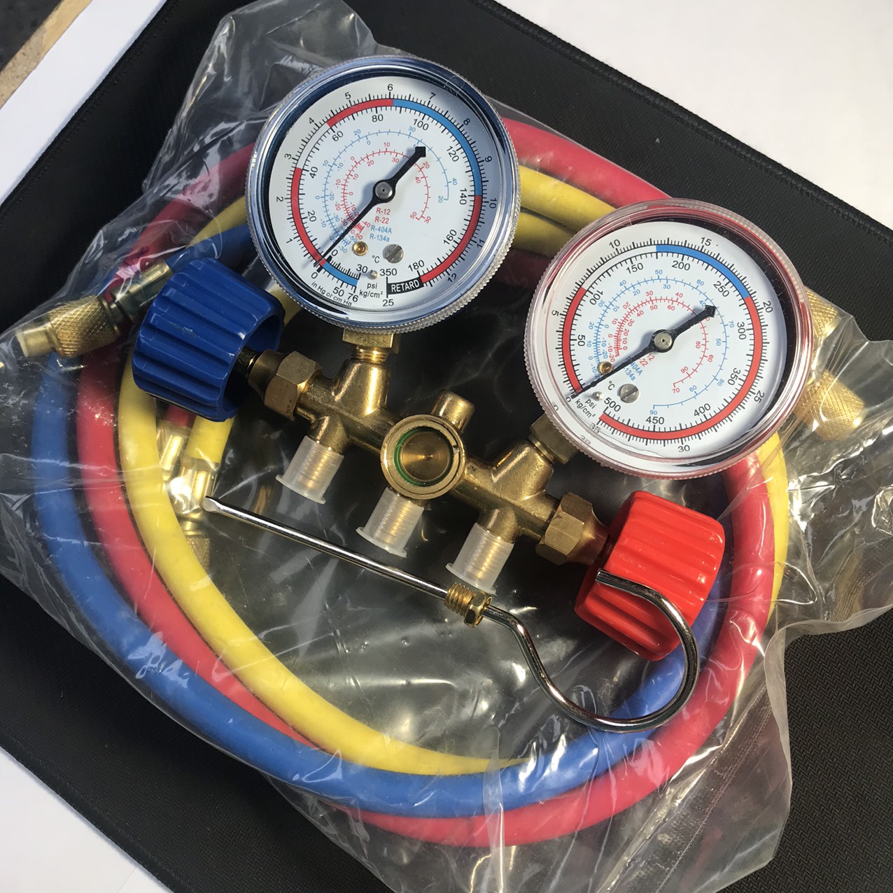 [HCM]Đồng hồ đo áp suất gas máy lạnh ( Đồng hồ Đôi )