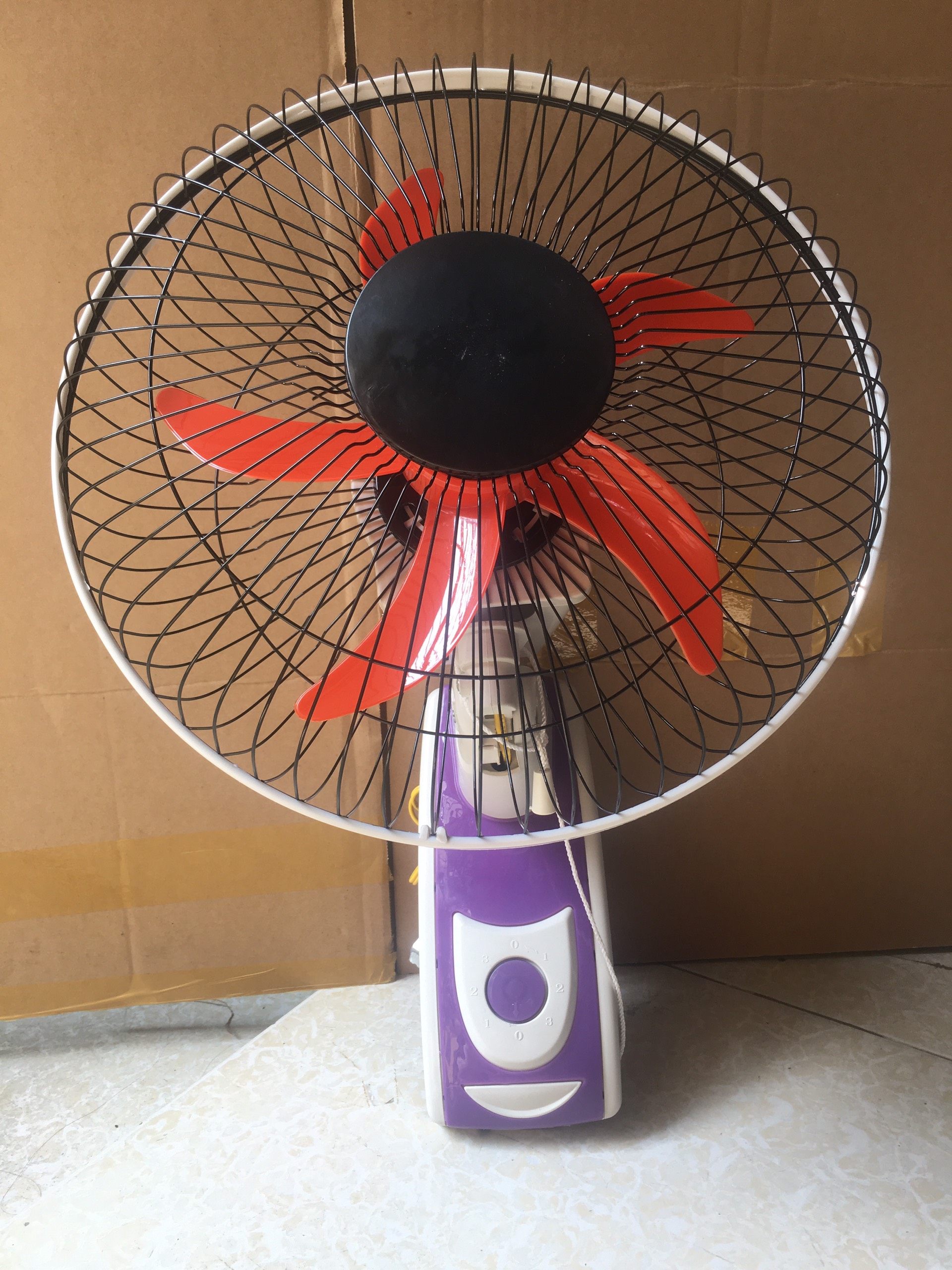 [HCM]quạt treo tường 12v