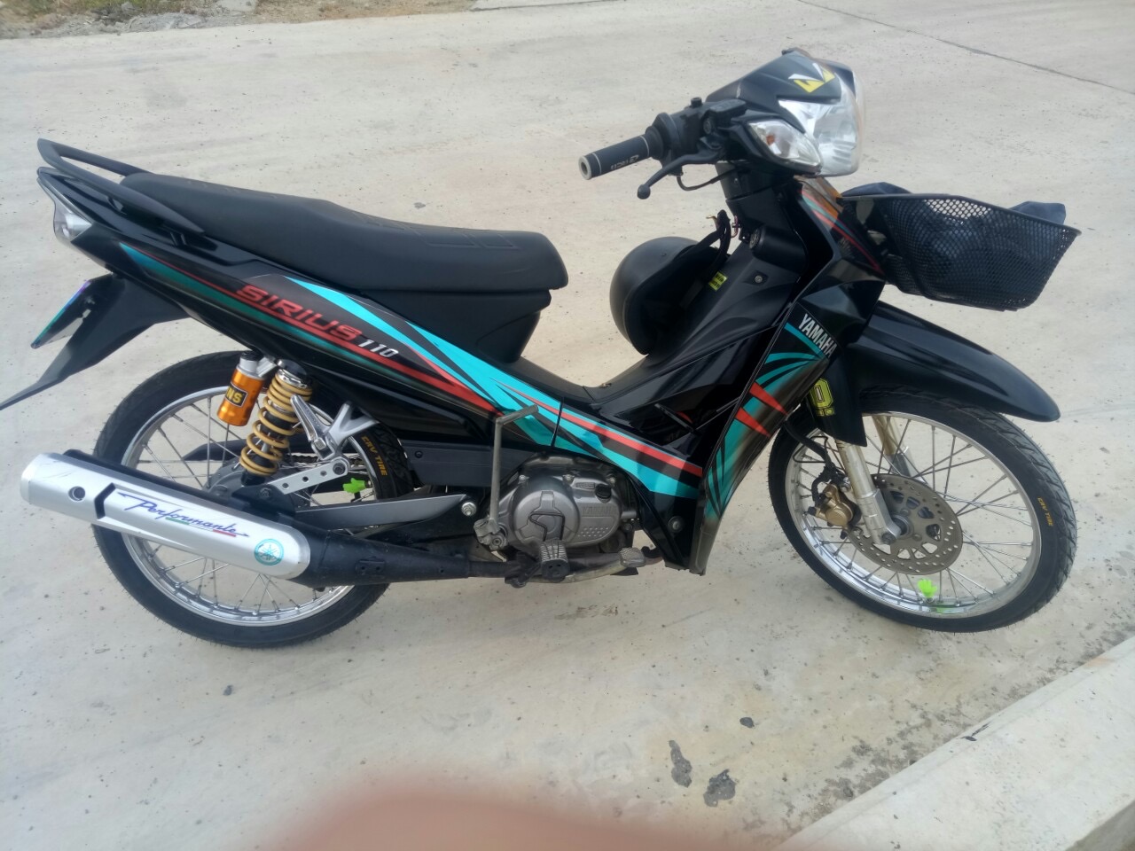 Tem sirius 110 đỏ đen crom