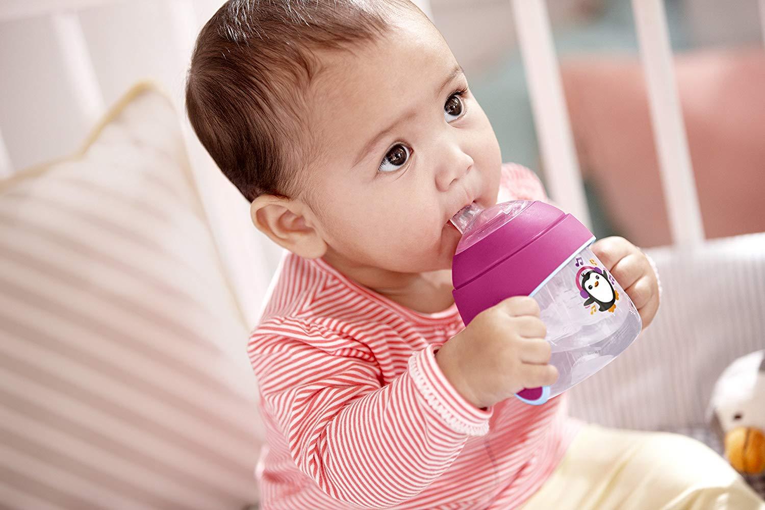 Bình uống nước Avent chim cánh cụt 150ml